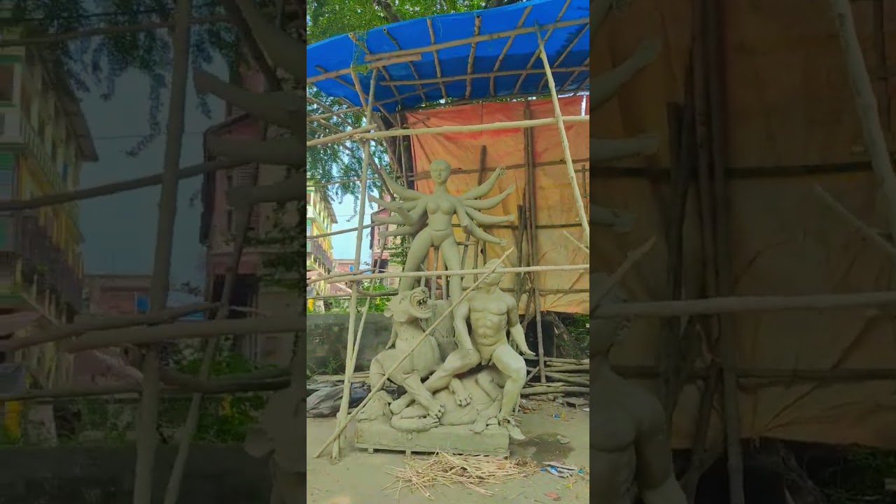 Kumhartoli kolkata main sabse jyada moortiyan yahi Banti Hain famous location