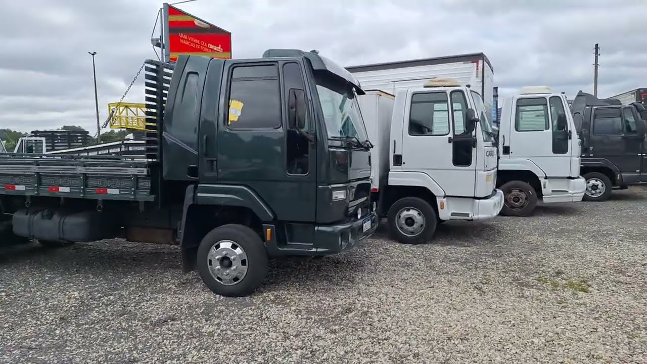 Caminhões 3/4 Ford Cargo 815 816 baú carroceria