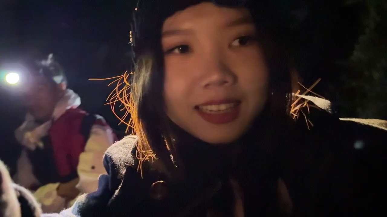 ទៅលេងបឹងអាស៉ីត