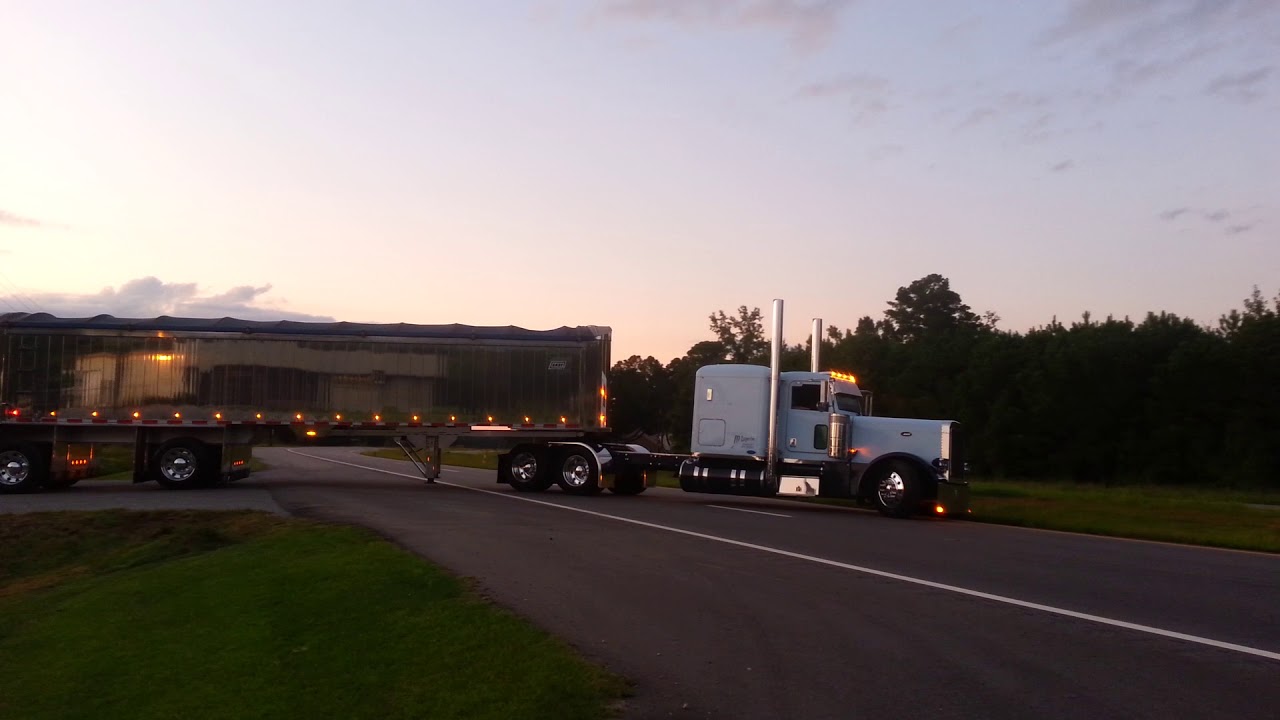 LARGECAR! FULL TRAILER POLISH BY #RAZORSDETAILING @tripplooper525 #RAZORSHARP