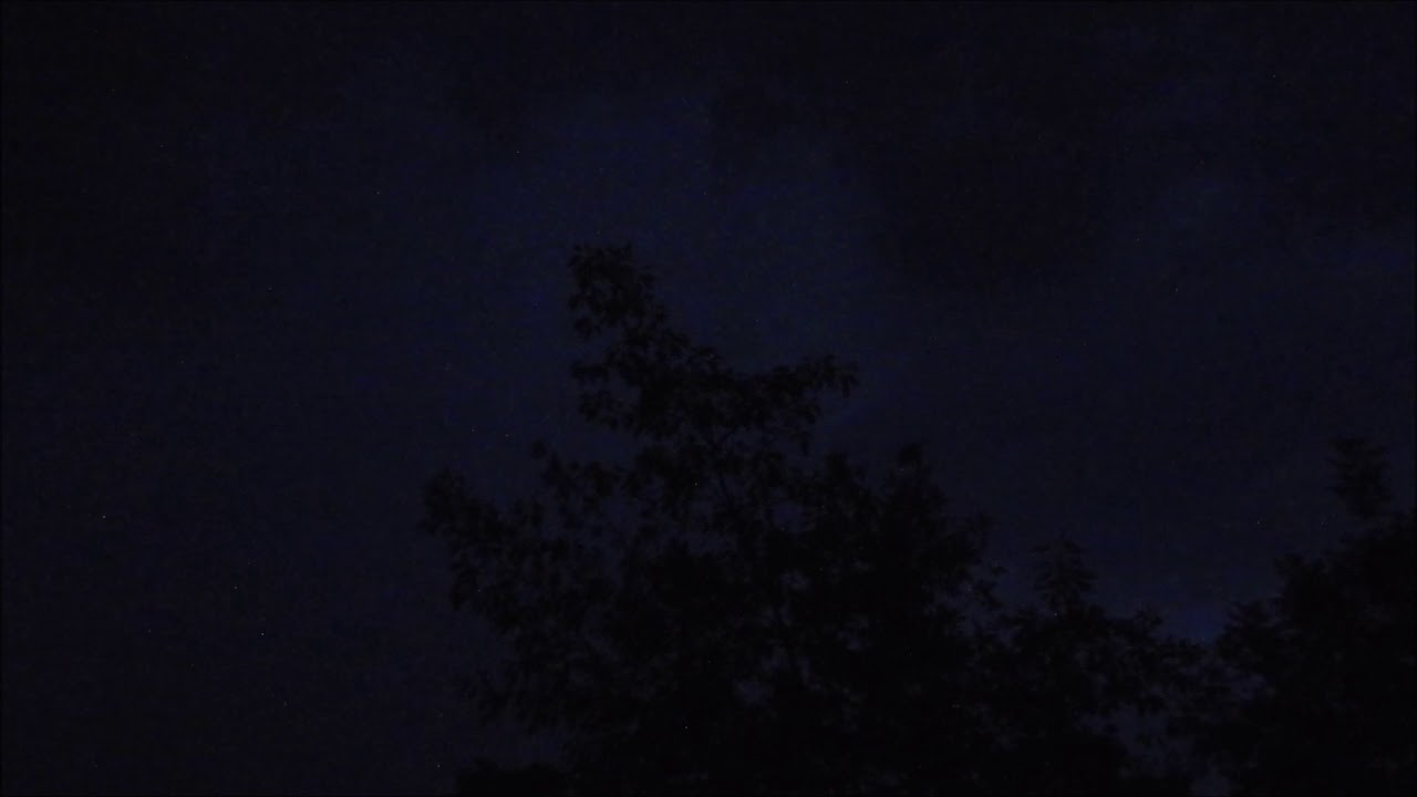 Wieczorna burza nad Łowiczem przy dźwiękach agregatów prądotwórczych :) 20.06.2019.