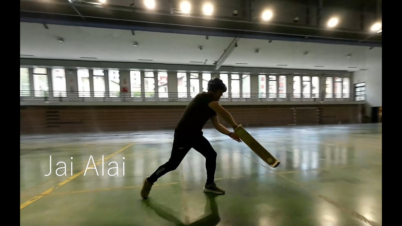 Jai Alai cesta punta