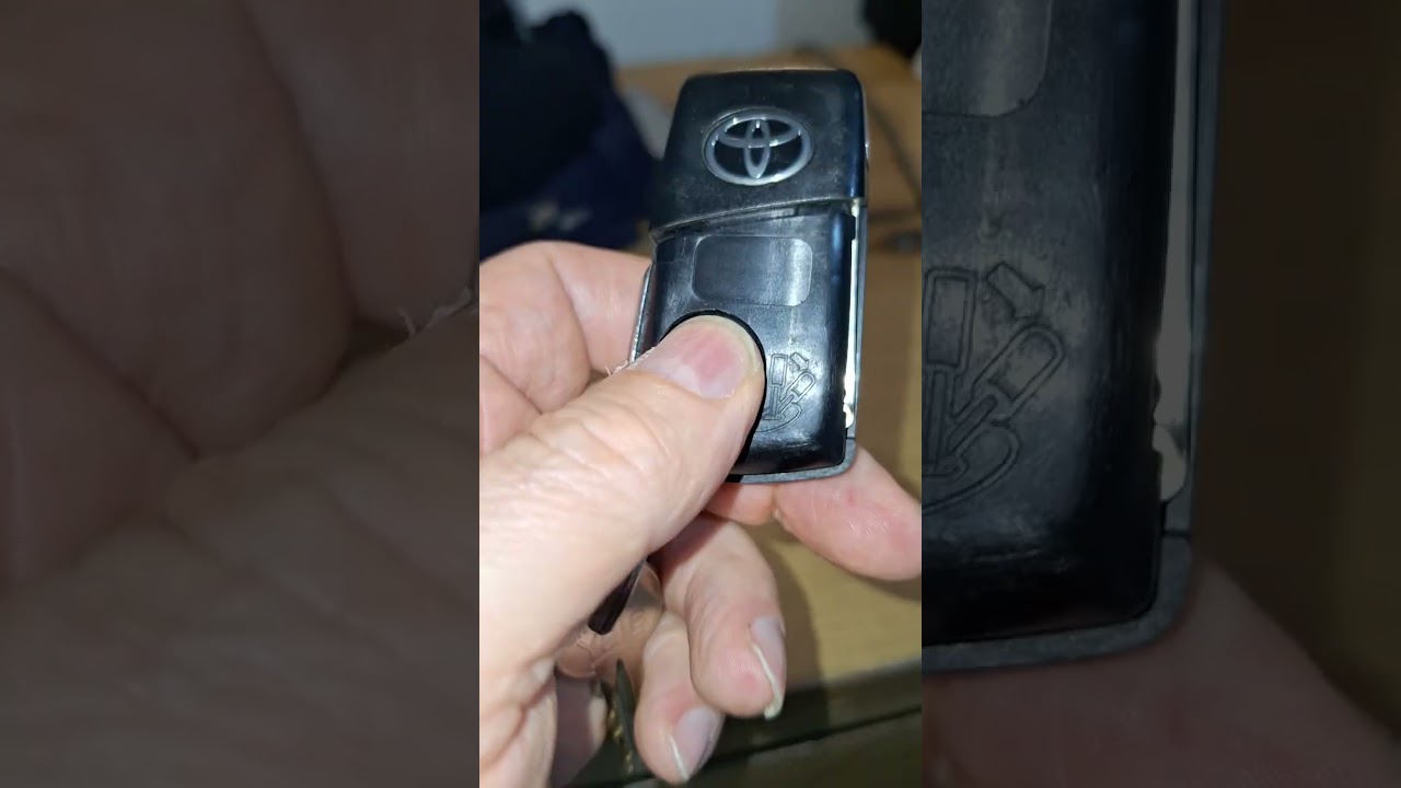 2016 Toyota Fortuner Key FOB Remote Battery Replacement