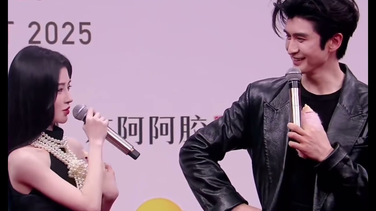 Ju Jingyi, Zhang Yunlong and Gu Zicheng red carpet clip | Tencent Video All Star Awards 