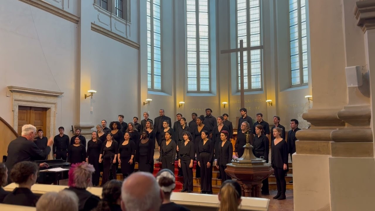 Lux Beata Trinitas by Mark Spraggins. Performed by the California Lutheran University Choir.