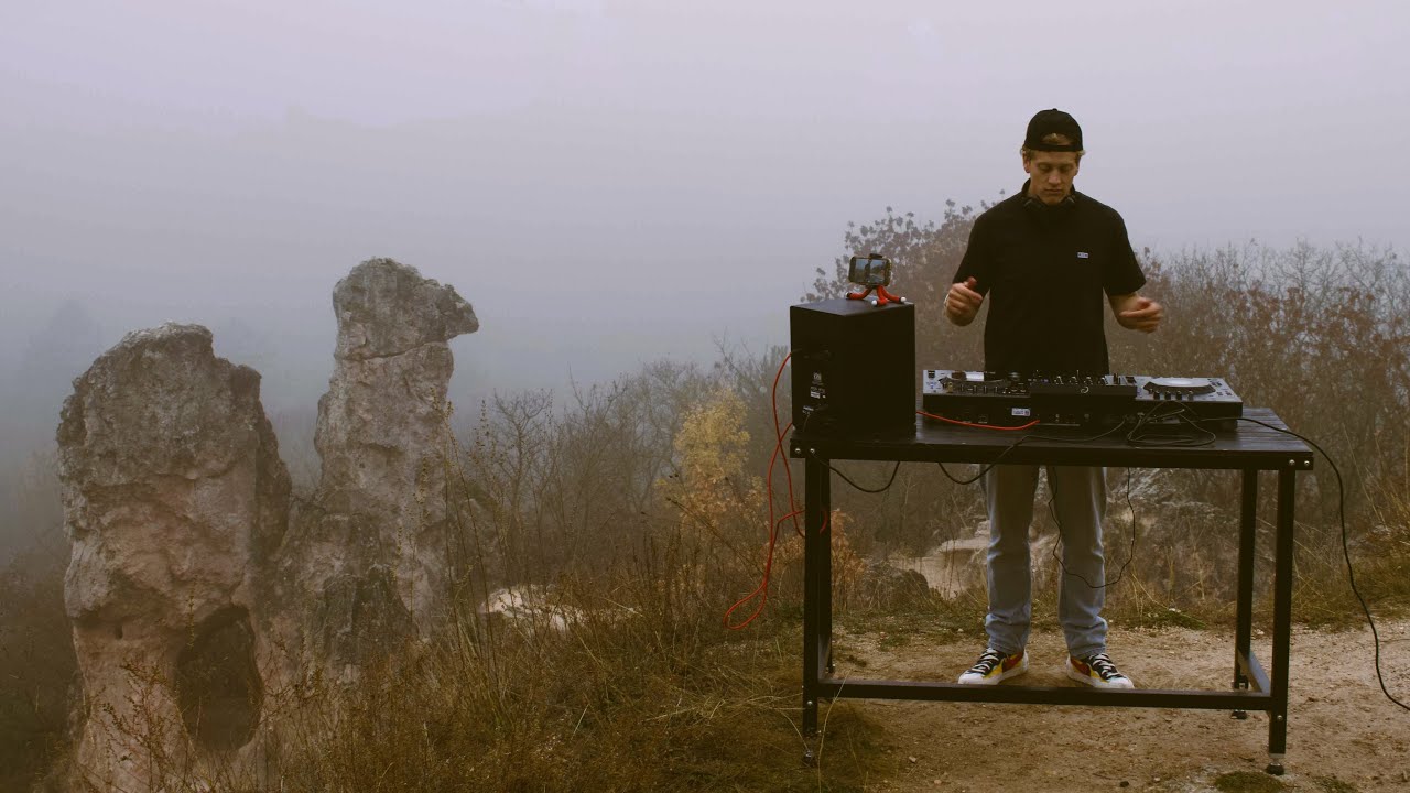 Mixing Music With My Camel | House & Techno