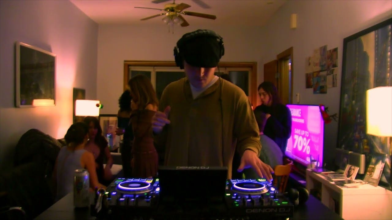 Kentucky. Standard | UNESCAPEDLYradio | 01.05.26