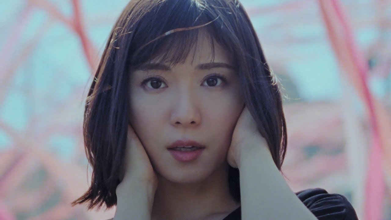 松岡茉優、Charaプロデュースで歌唱　MV『星屑コーリング』 が公開　「星屑コーリングproduced by Chara」＆松岡茉優×Chara 対談動画