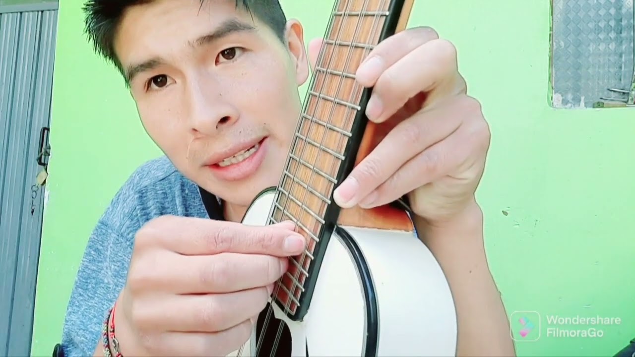TUTORIAL AFINACIÓN DE BANDURRIA CUSQUEÑO