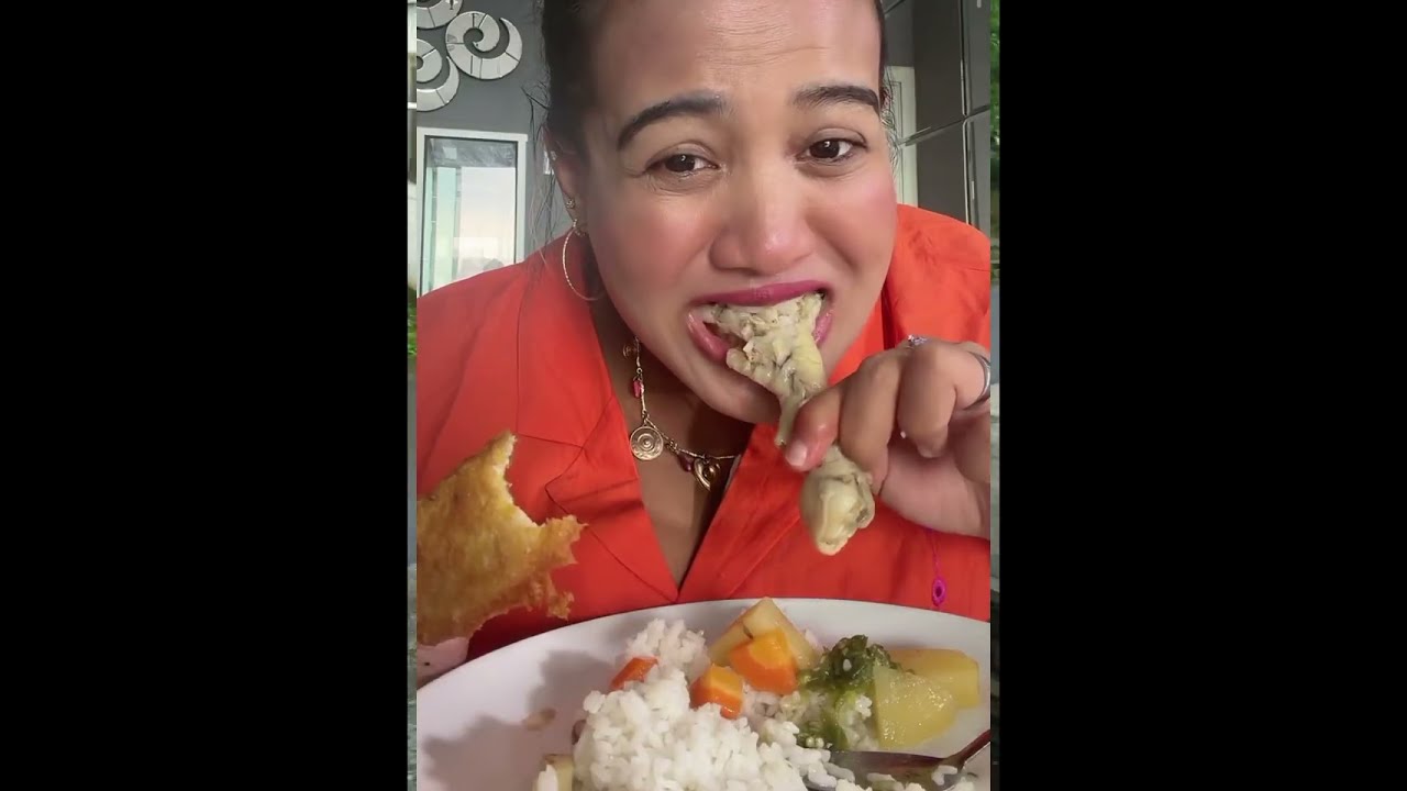 MAMA GARLIT MAKAN PAKAI SOP BUATAN FIRMAN ENDUUL