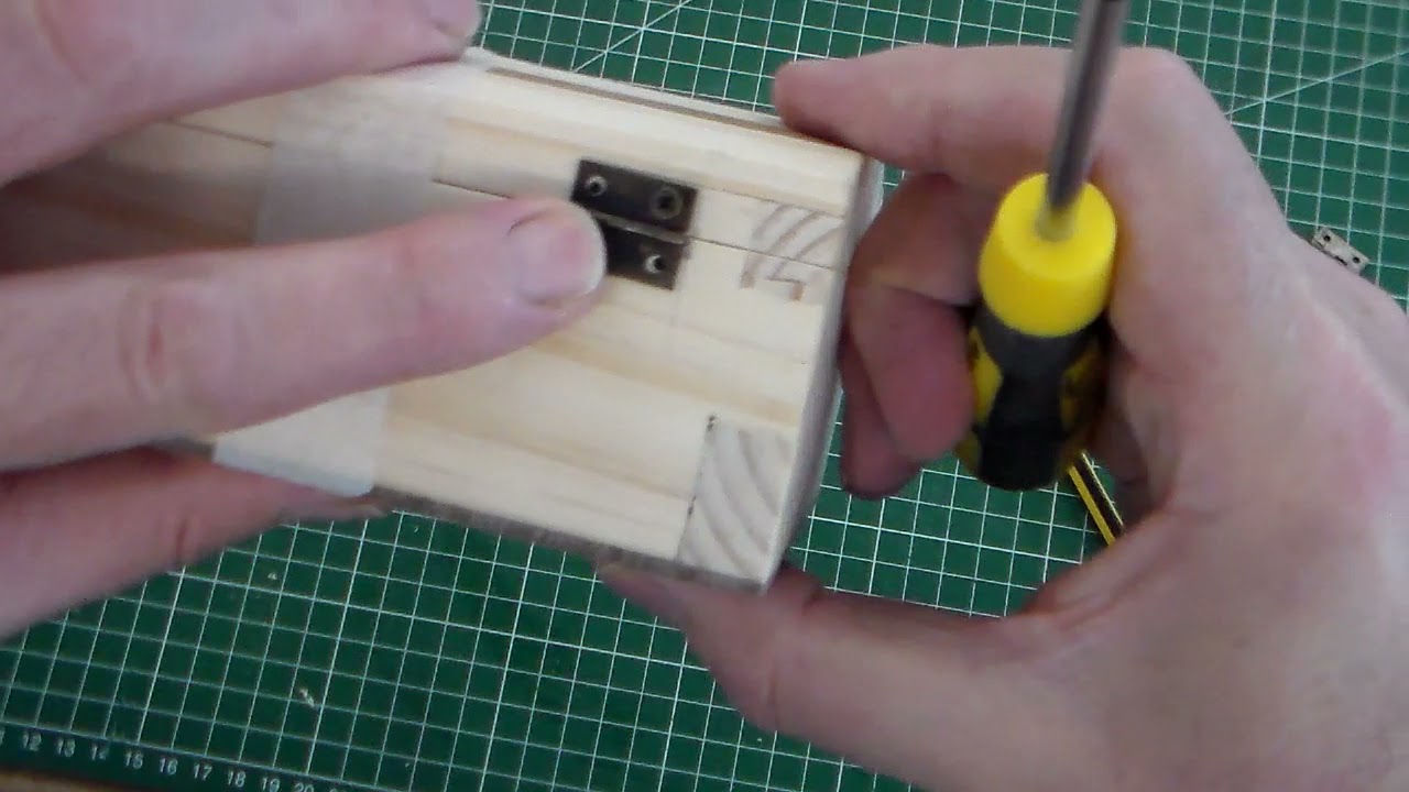 Проект Upcycled Box, часть 8, установка петель