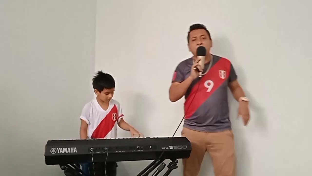 Mi hijo en los teclados - Ediband de Iquitos