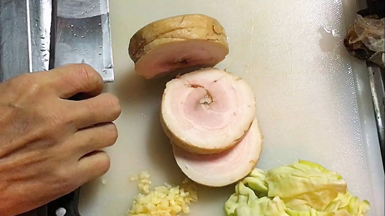 【ラーメン二郎風】菊水 豚とニンニクとあぶら。 ＋ 喰らえ！ゴリワシ麺を使って試作🍜