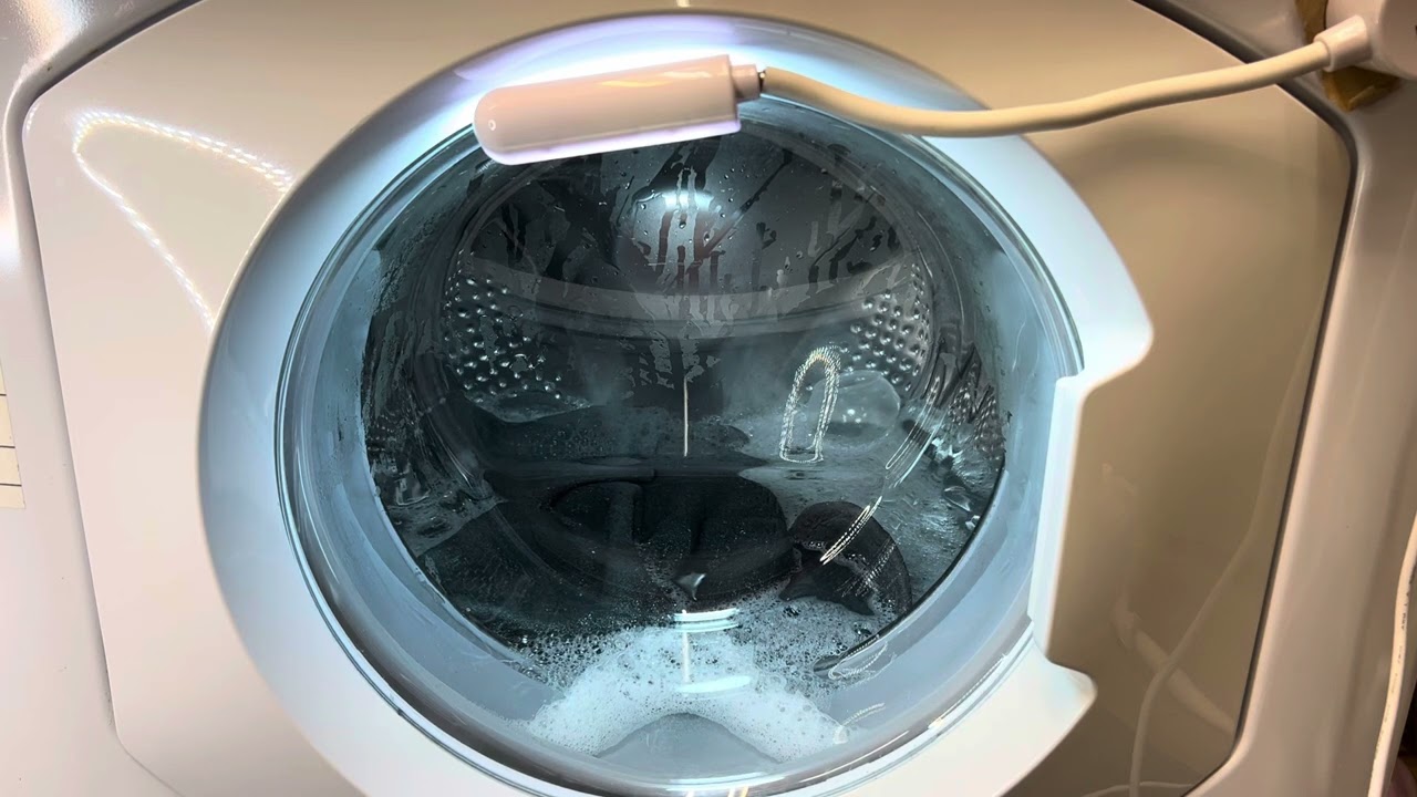 Hotpoint WML540P - Lingerie Cycle 30°C Extra Rinse