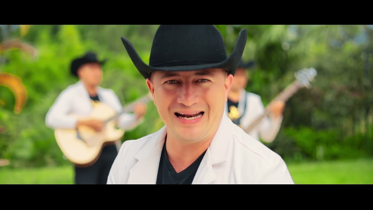 PISANDO M&Aacute;S FUERTE | Alto Rango De Colombia (Official Video)