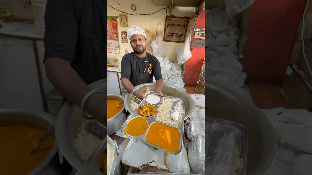 India&rsquo;s Most Expensive Deluxe Thali 😱❤️🔥#shorts #india #food #youtubeshorts #trendingshorts