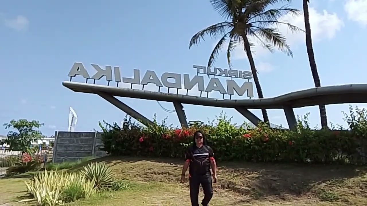fasilitas umum pendukung sirkuit mandalika #hondaadv160 #solotouring