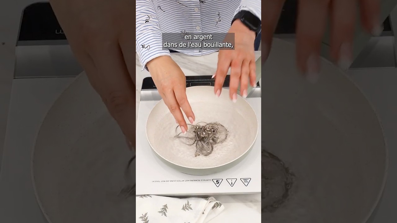 Une astuce pour nettoyer l'argent que les bijoutiers ne veulent pas que vous connaissiez