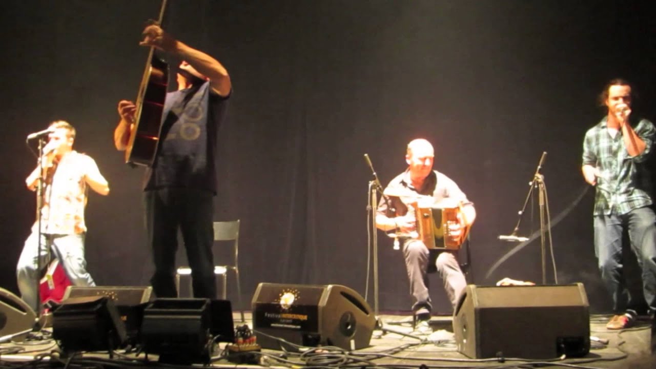 LORIENT 2013 - Les Frères GUICHEN  feat. KRISMENN & ALEM - Gavotte