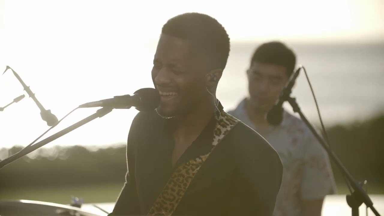 Ron Artis II - Song 4 (HiSessions.com Acoustic Live!)