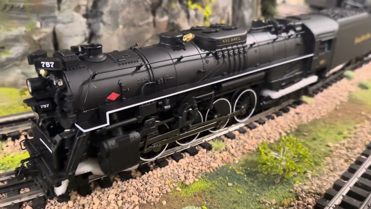 Lionel 2024 Nickel Plate Road 757 & Pere Marquette 1225 Berkshires