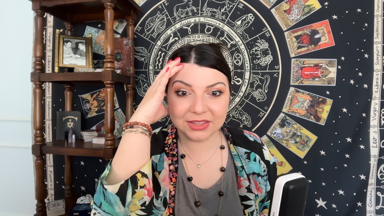 ВАУ! Что он скрывает от ВСЕХ?