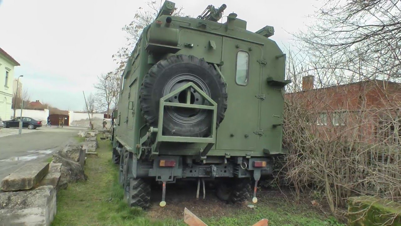 Régi katonai járművek Szombathelyen (Old military vehicles in Szombathely)