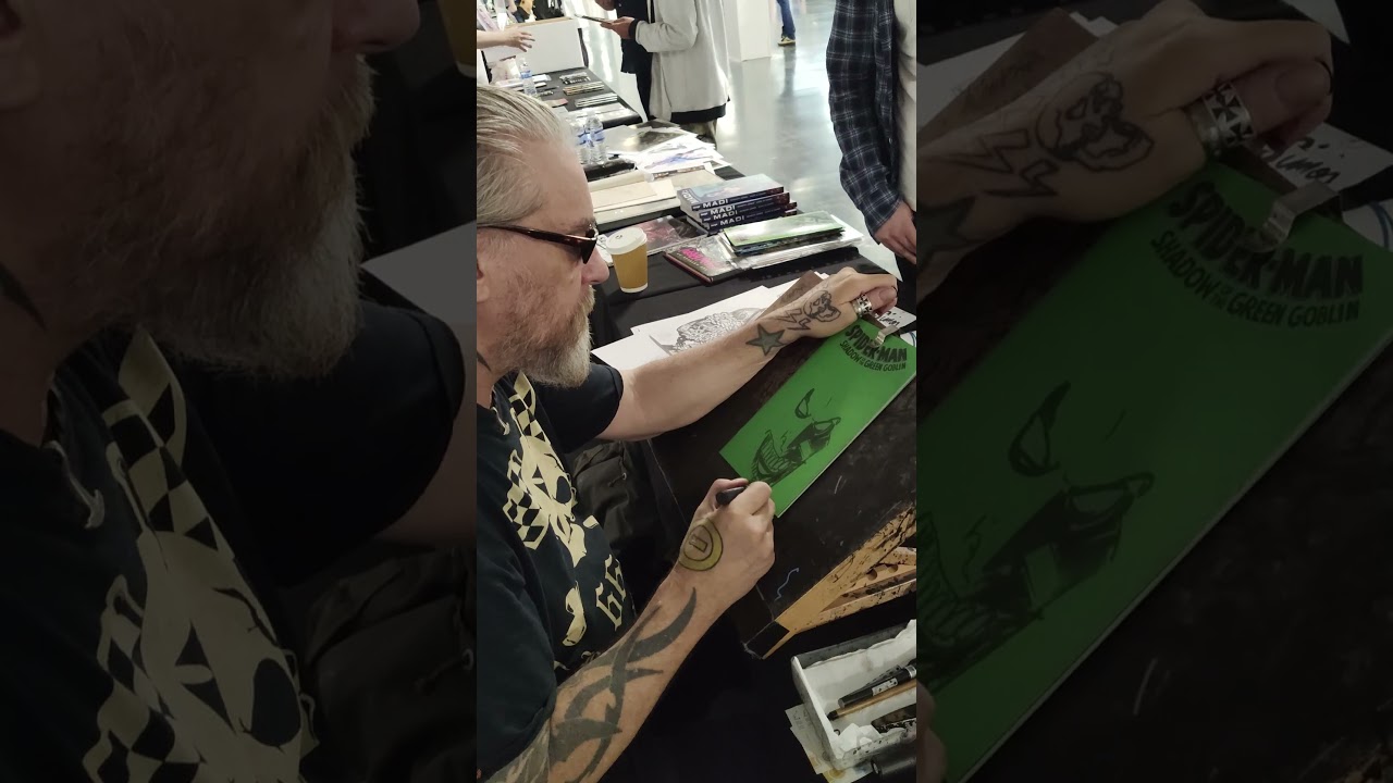 Simon Bisley draws Green Goblin | Blank Cover 2025 &ndash; Impressive technique!