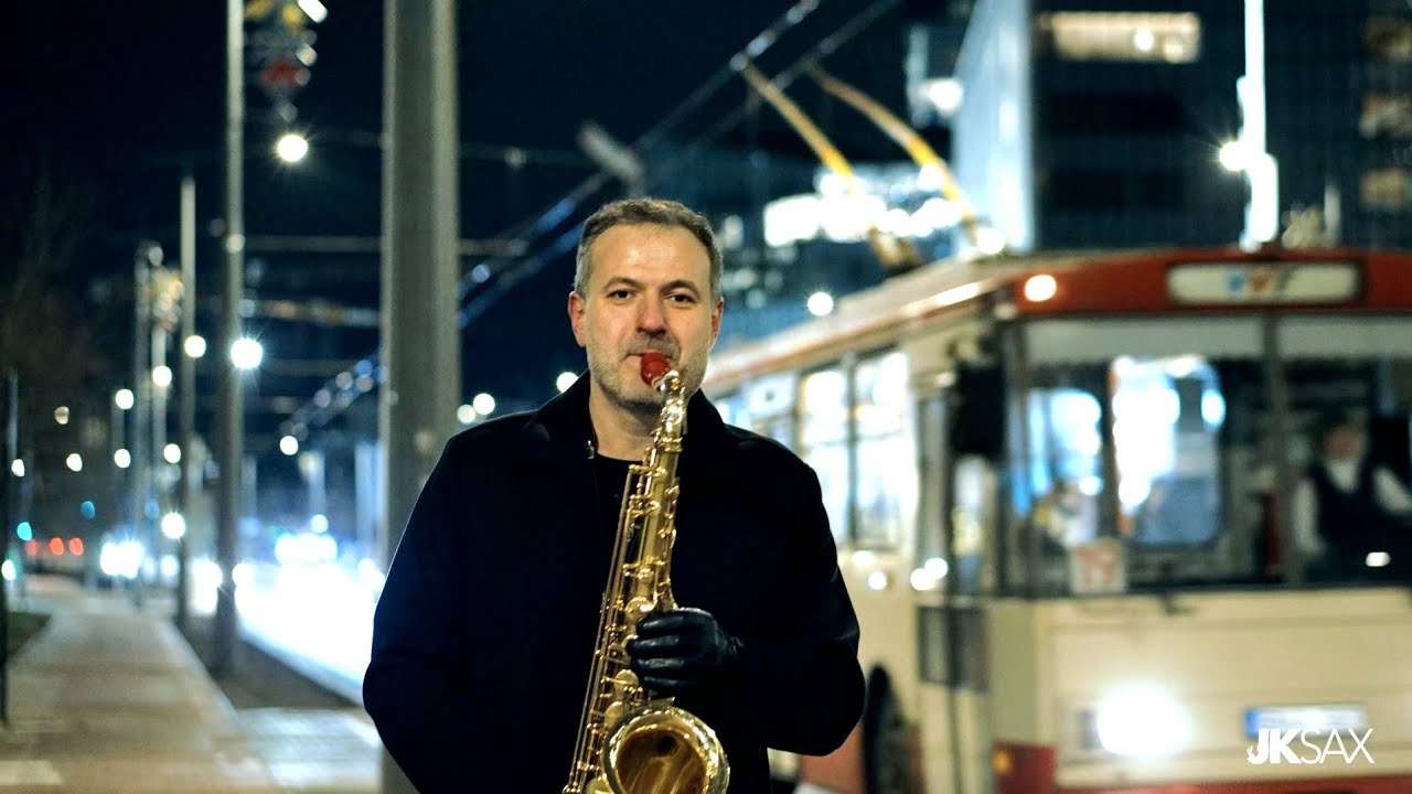 Žemaitukai ir Natalija Bunkė - Kelyje (Saksofonistas Juozas Kuraitis Remix)