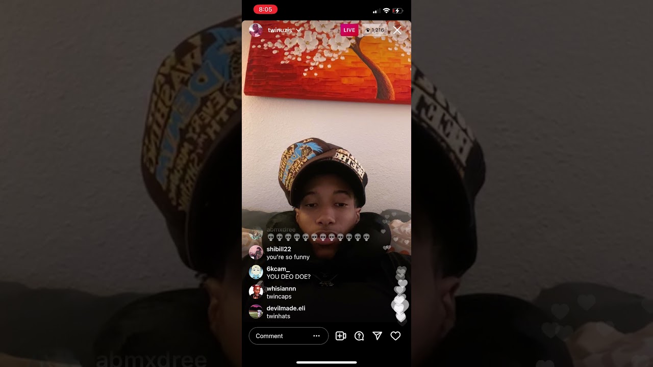 Autumn! Answering questions on live    (@twinuzis)