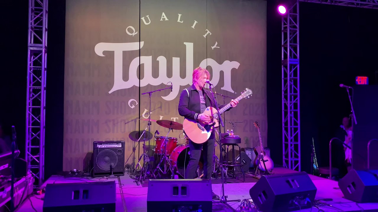 John Rzeznik sings Iris live @ NAMM 2020