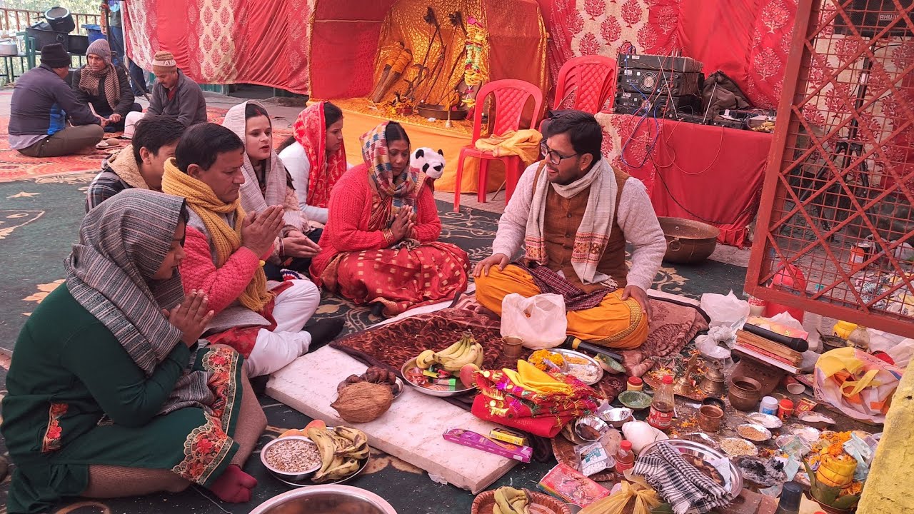 पांडवो की करी पूजा सबने मिलकर पूजा ❣️💐🙏ओर पतिदेव जी भी चले गये ड्यूटी 🥺