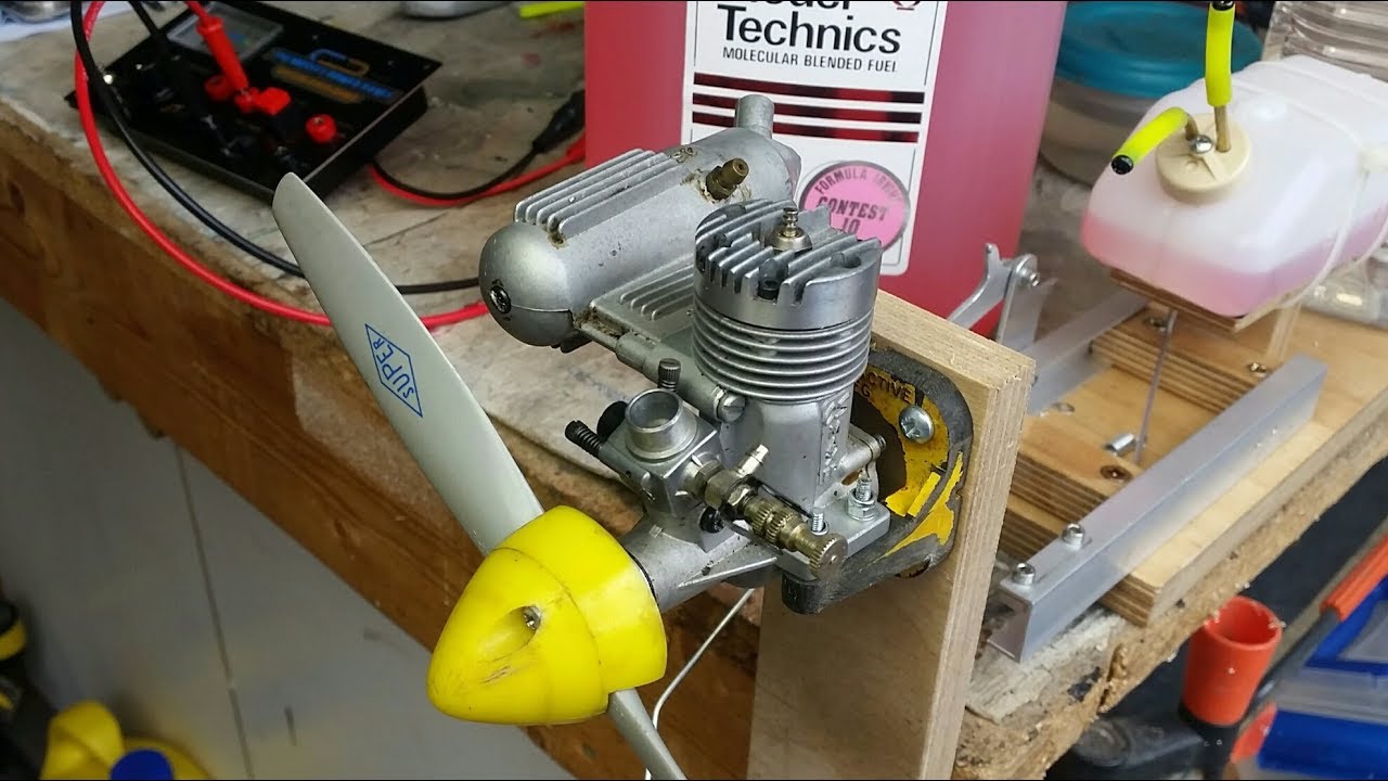 Running Vintage OS Max 25 FP R/C Engine for the First Time in 25 Years.