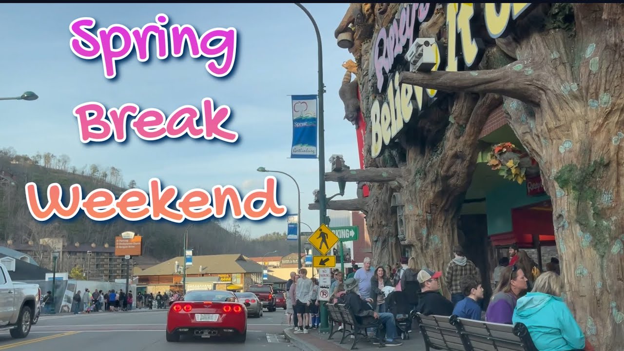 How Busy Is Gatlinburg 3/18/22 | Beginning of Spring Break Weekend Drive Through