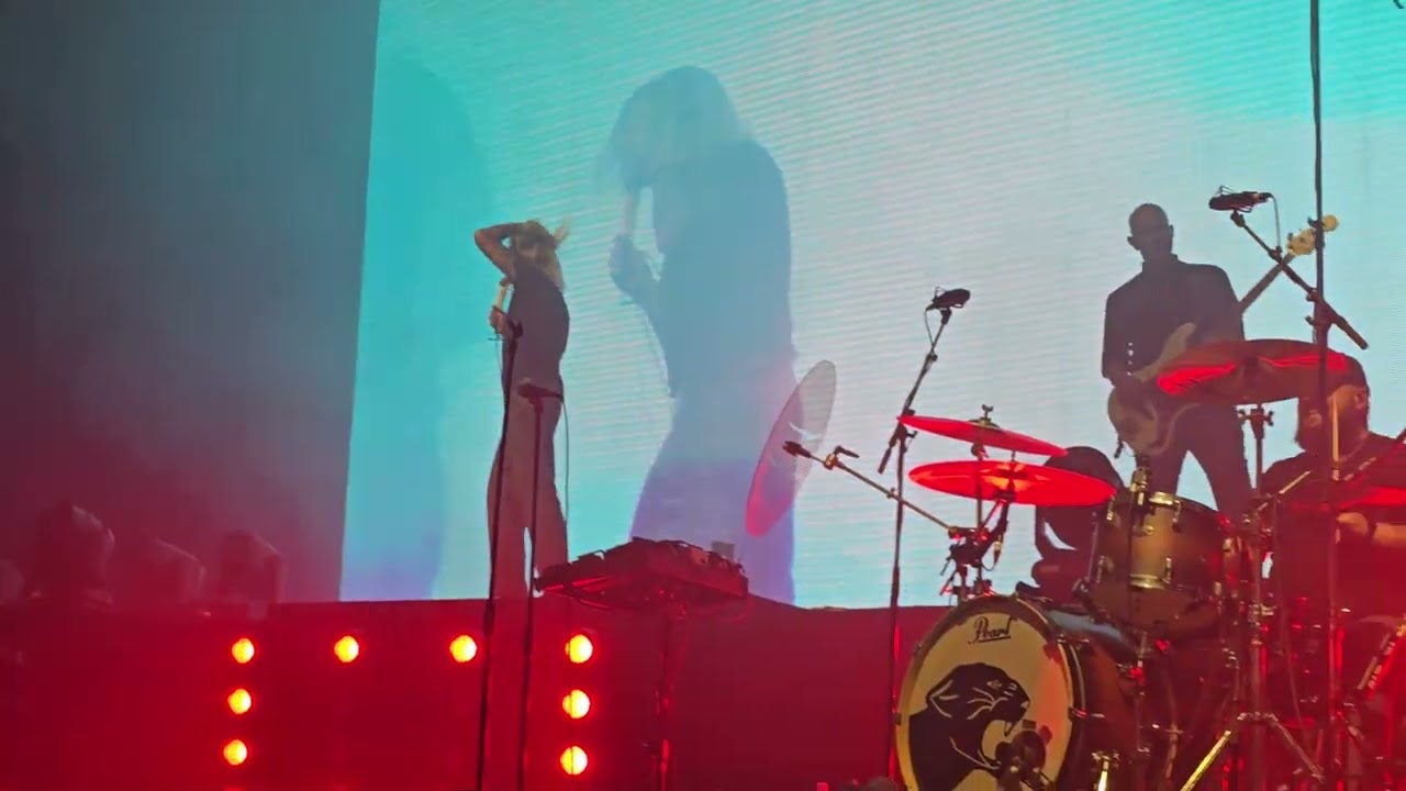 Taking Back Sunday - Can't Look Back (Live) - Charlotte,  NC 9/2/2025
