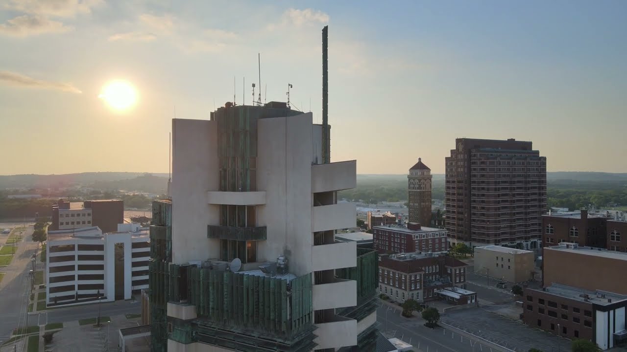 Price Tower 25