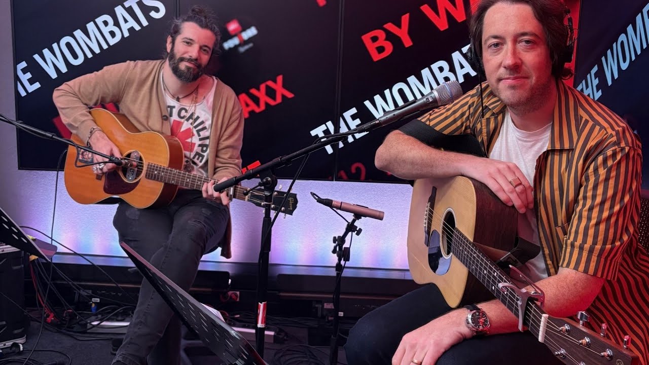 Waxx & Matthew Murphy des Wombats interprètent 
