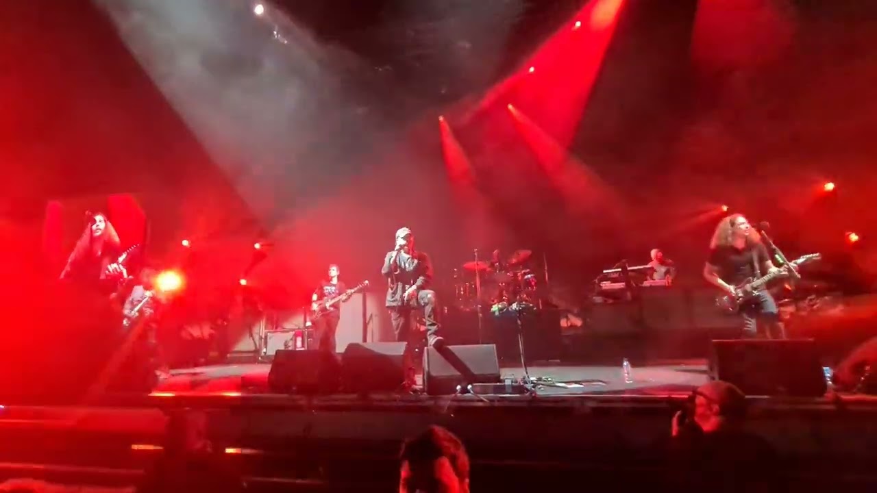 My Chemical Romance - Mama (We're Getting Crushed) - OVO Hydro, Glasgow Scotland UK 30/05/2022