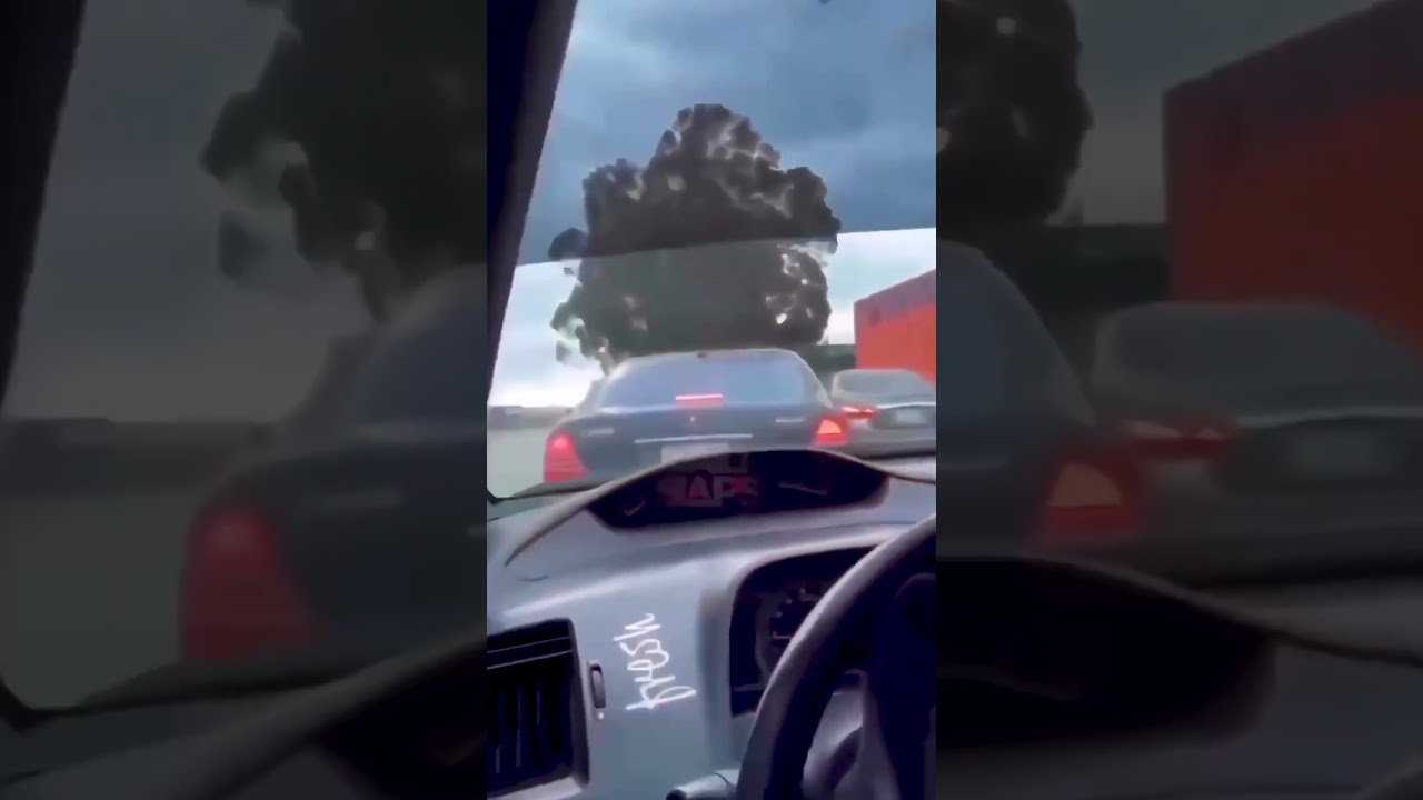 Attack on a Car Caught on Camera
