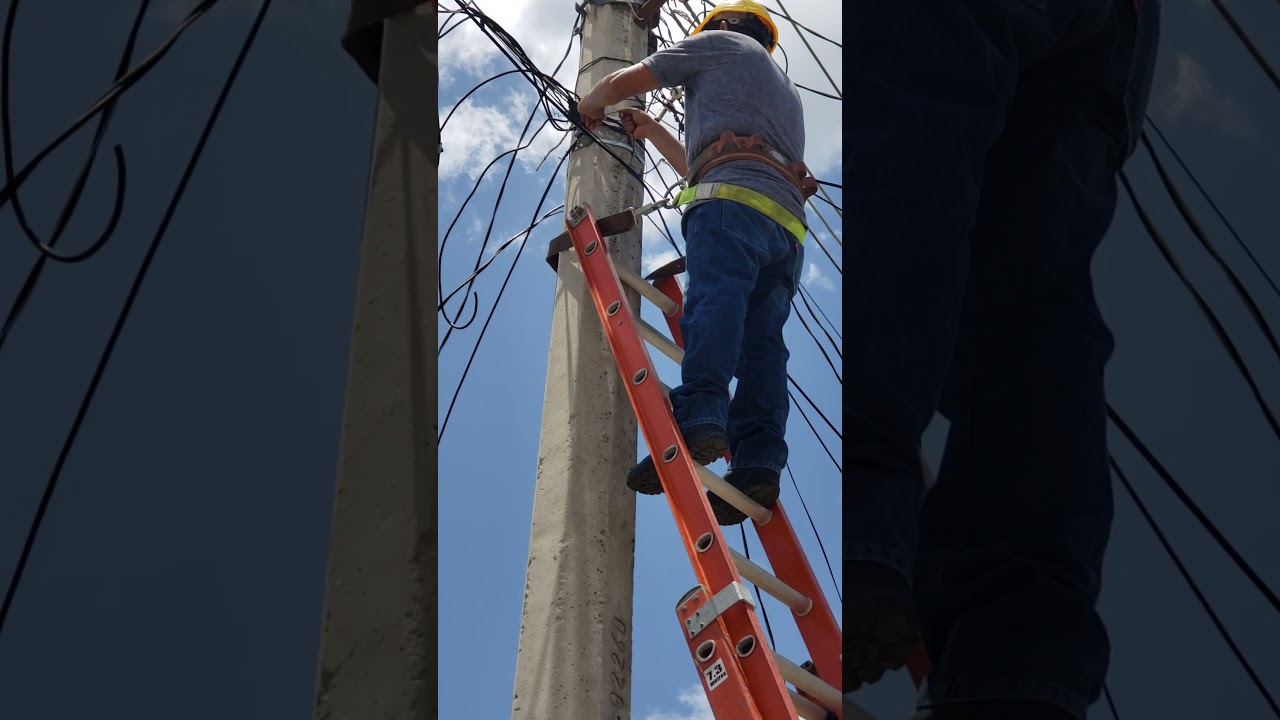 Instalación de un cliente con para servicio de Internet a través de fibra óptica.