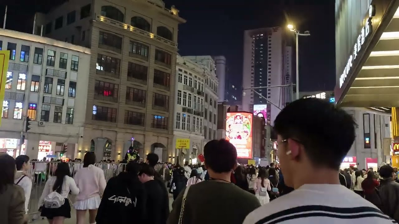 China night  walking tour  #travel #china #teemall