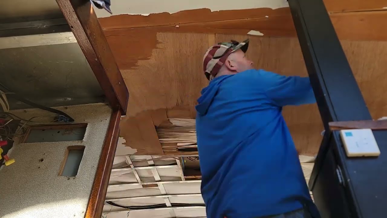 The REAL Work Begins — Washing & Demo Day on Our 37ft Marinette