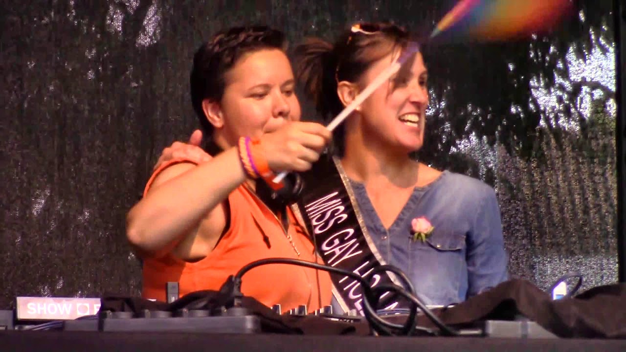 Utrecht Canal Pride 2018 (30/30) - Straatfeest Domplein met DJ Bo Monde & Miss Gay Holland 2018
