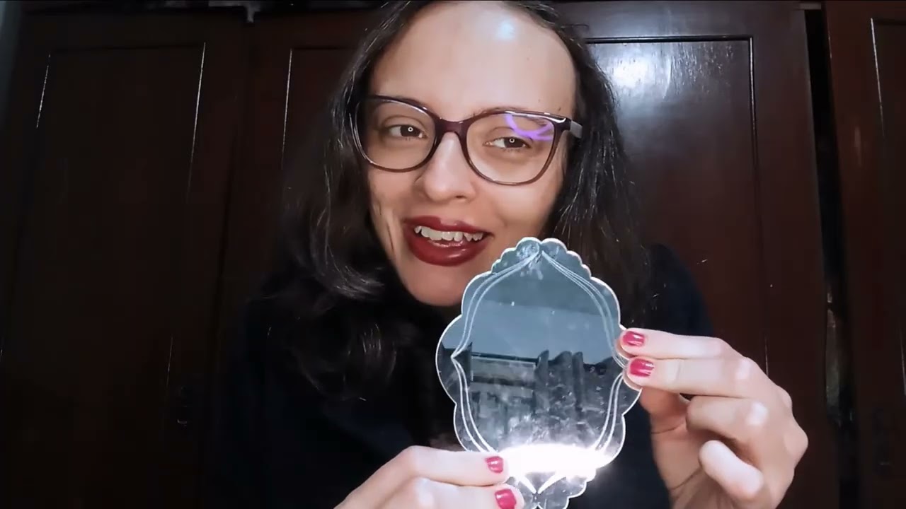 ASMR| Cabeleireira cortando seu cabelo 