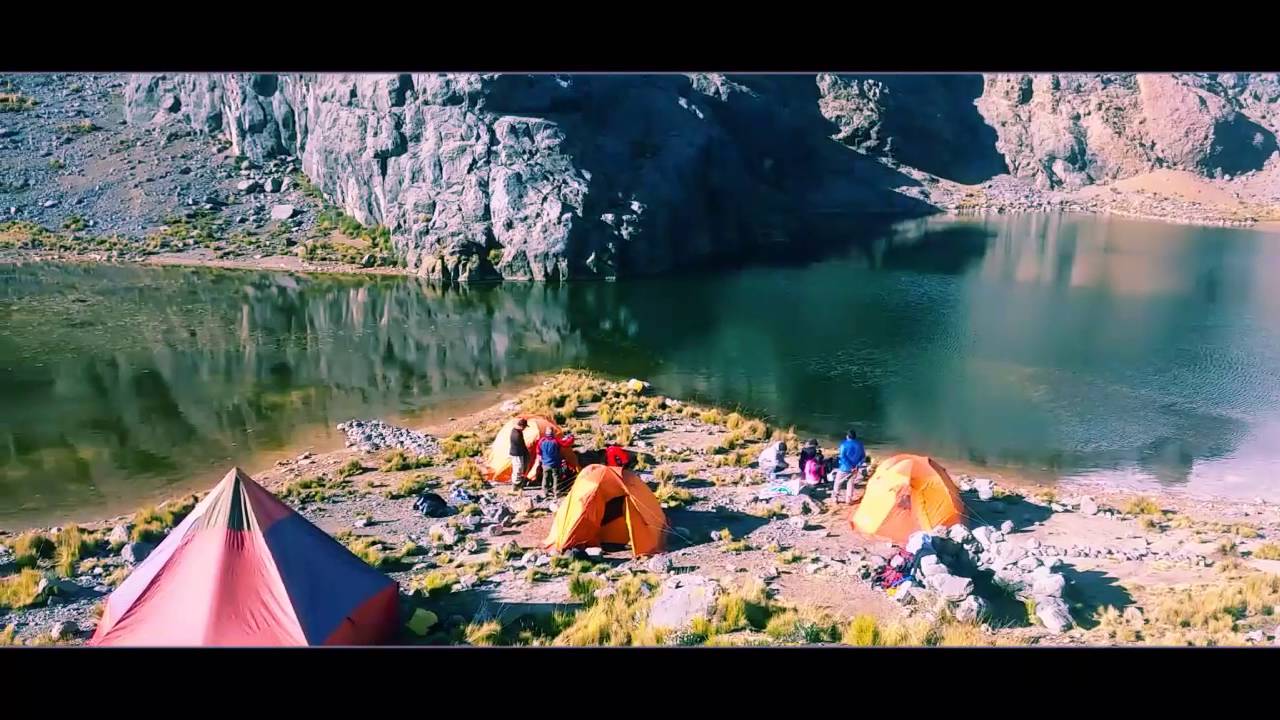 Cumbre Nevado Paccha 5350 msnm ~ Club Mochilea Peru