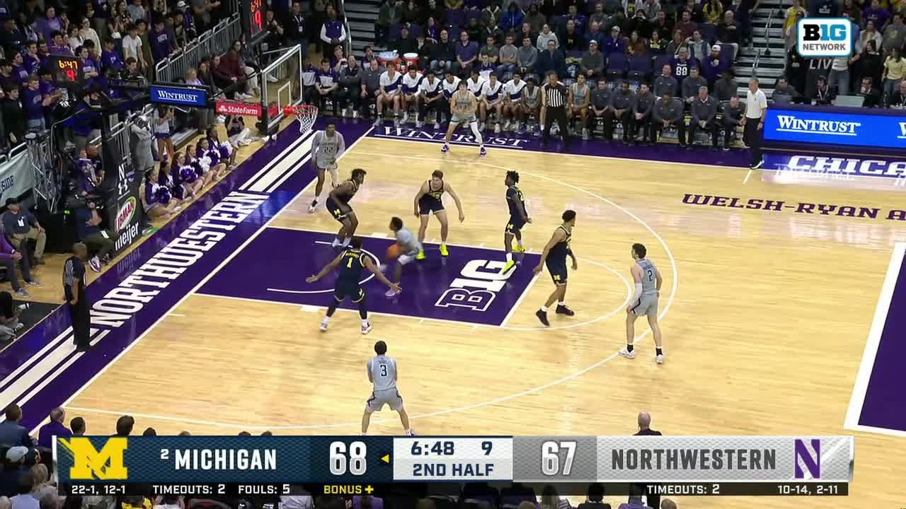 Morez Johnson BLOCKS Northwestern | Michigan Basketball