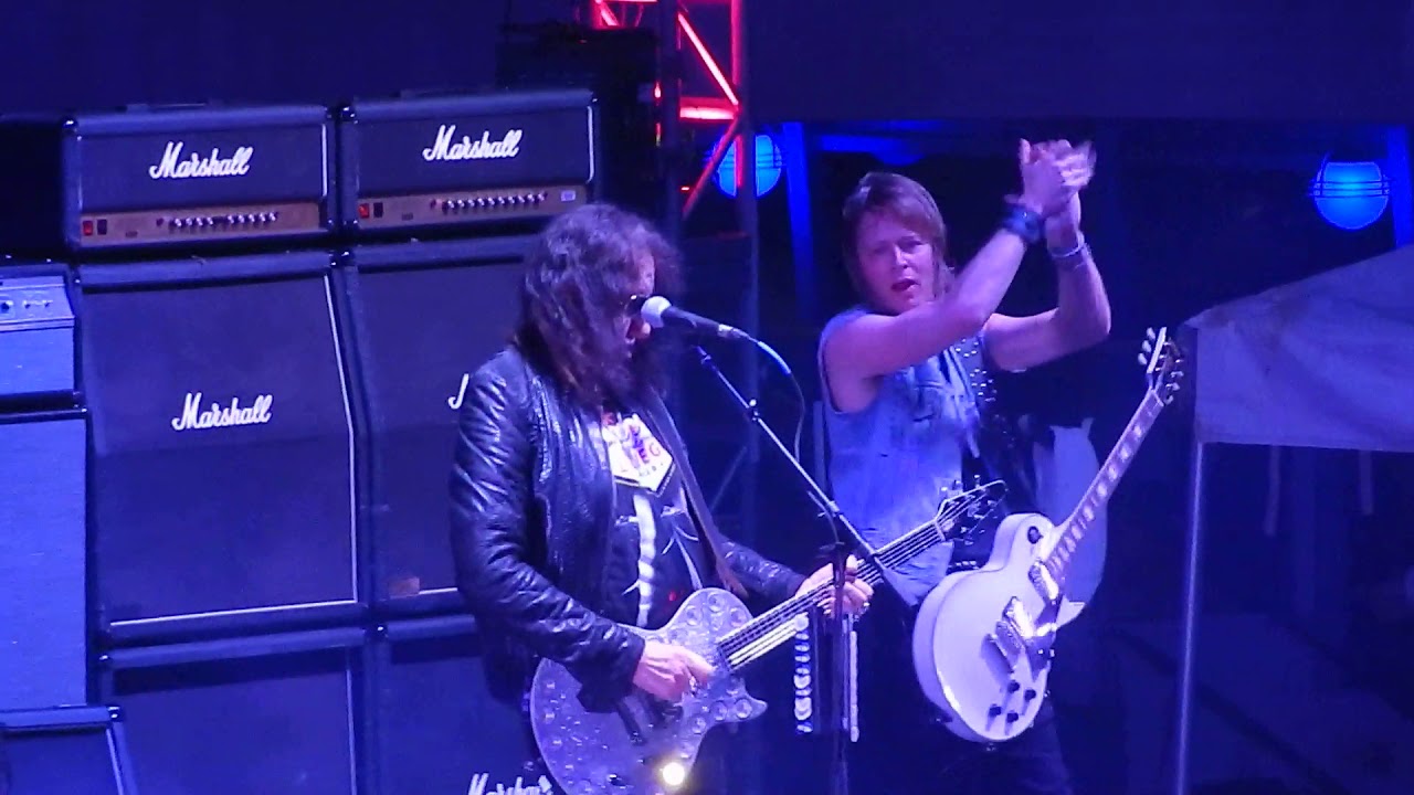 Ace Frehley/Kiss Kruise Vlll - Torpedo Girl {Sail Away Set One Pool Deck 10/31/18}