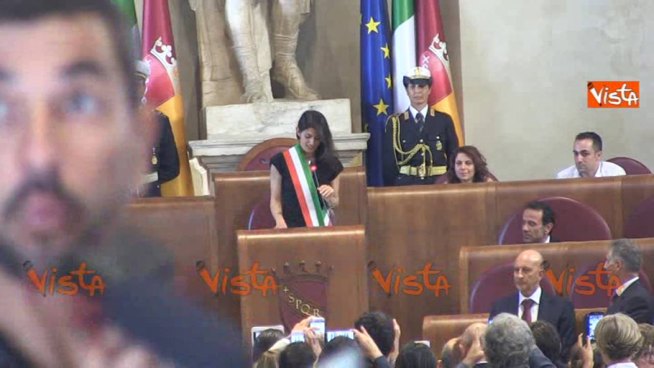 Il giuramento di Virginia Raggi sindaco di Roma