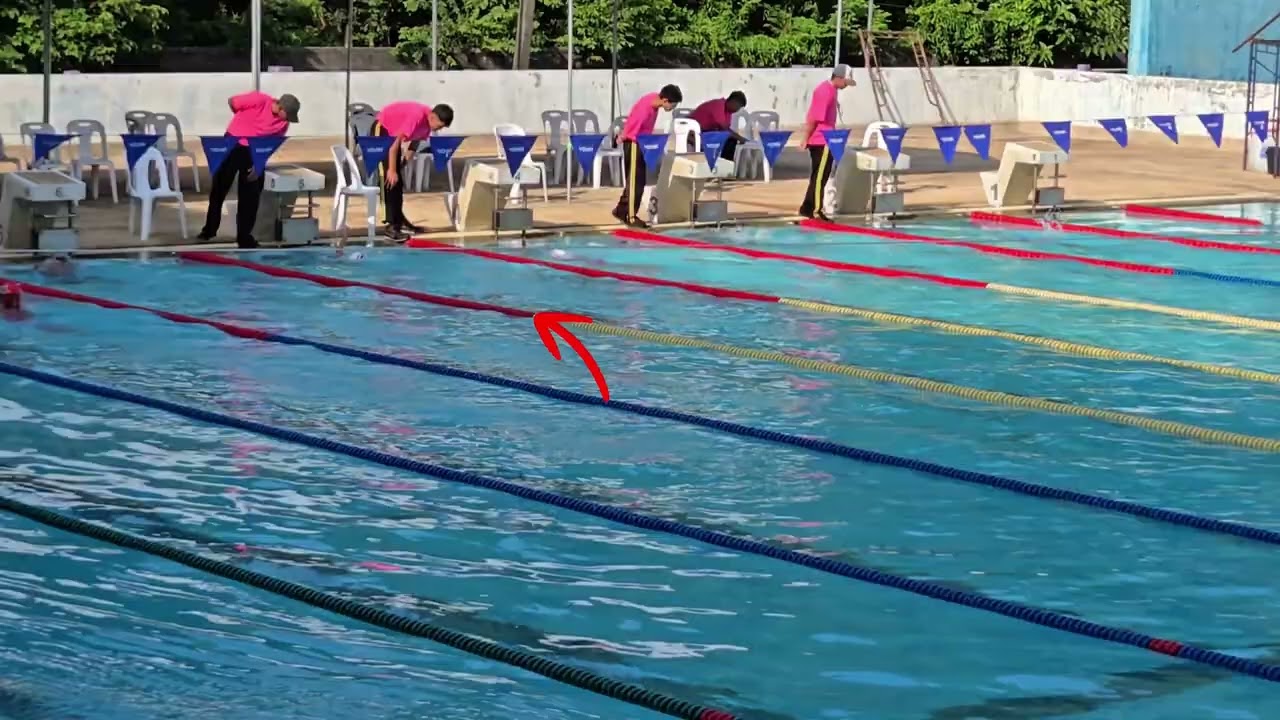 แข่งว่ายน้ำ ท่ากบ 100 เมตร 10 ปี หญิง   1.44.68 นาที  ที่1 ในรุ่น 