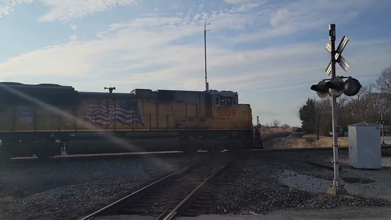 NB 3 engine UP manifest train with horn salute at the Mt Vernon diamond 